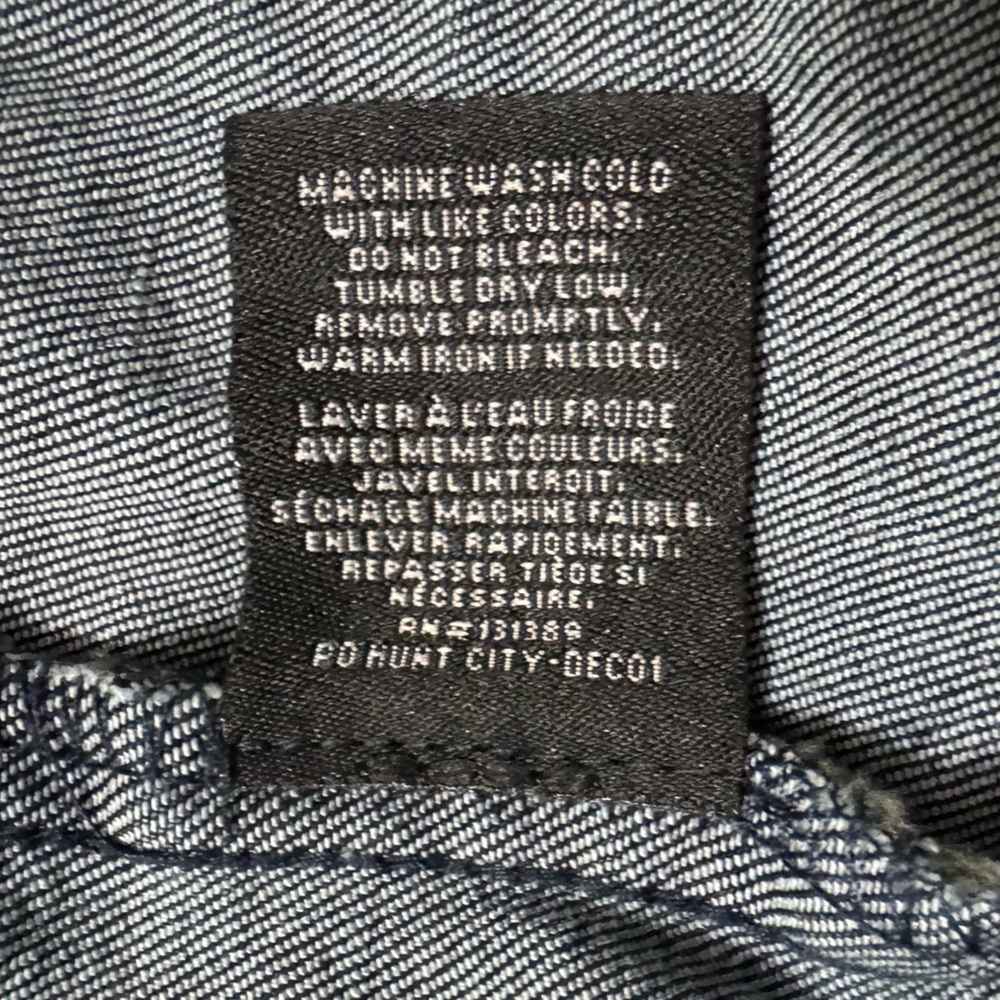 Rockstar Originals Women’s John Blue Distressed Jean Jacket Size XS - Picture 9 of 10